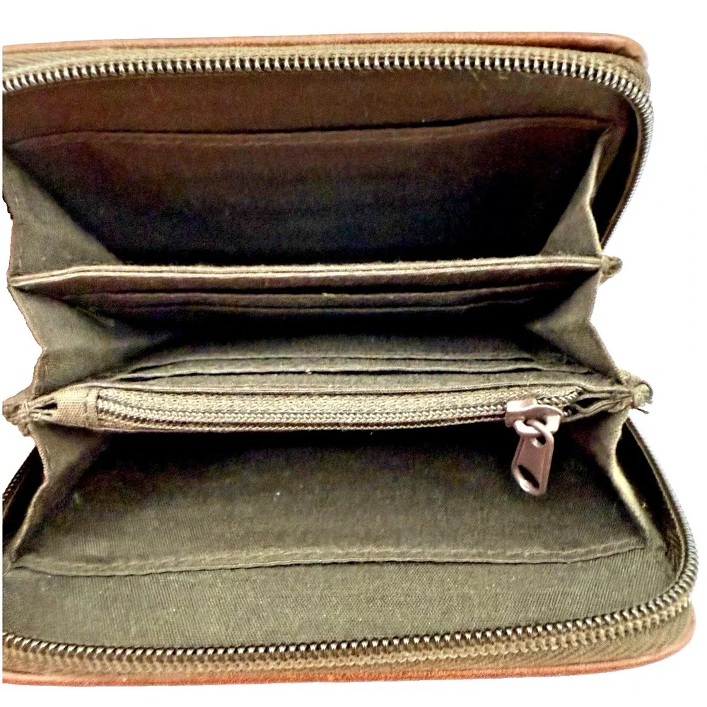 STRADA Brown Leather Wallet with Zip-Around Closure for Men or Women